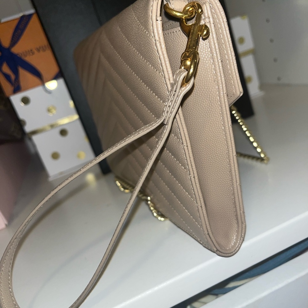 Saint Laurent Nude Quilted Leather YSL Chain Crossbody - Picture 3 of 9